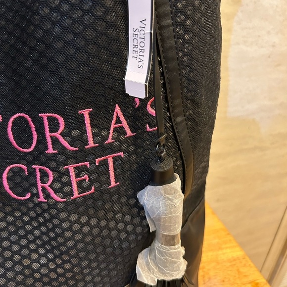 NWT-Victoria's Secret Black and Pink Mesh Tote - Picture 9 of 10